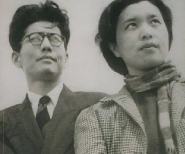股票配资平台 乔冠华再婚后，与儿女关系恶化，晚年感慨：还是自己的孩子好啊